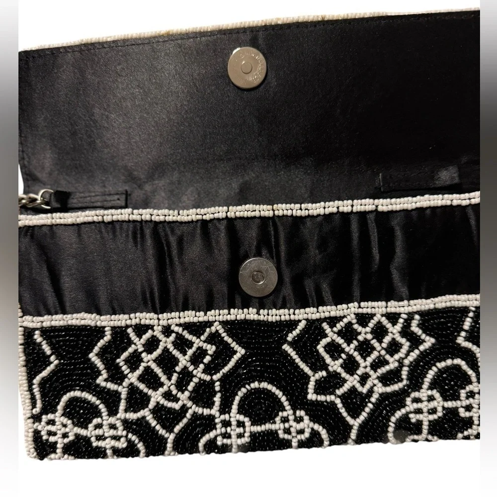 Versona Beaded Clutch Crossbody Purse